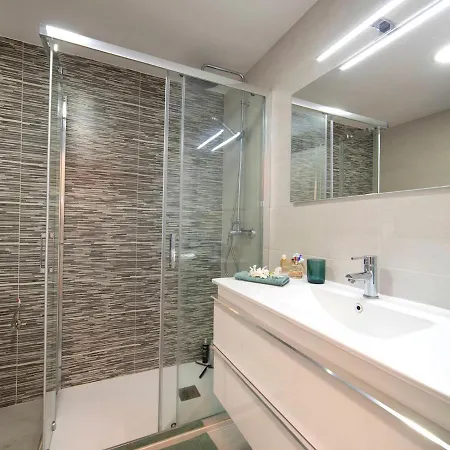 Daire Miramar 03 By Interhome Calp